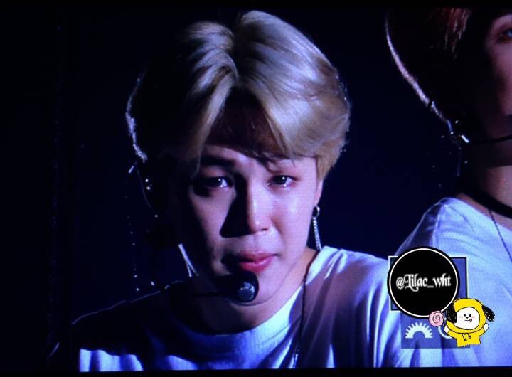 mintsij_'s tweet photo. ร้องไห้ทำไม อย่าร้องสิ อ่อนแอมากเวลาเห็นเมนตัวเองร้องไห้😭😭ไม่เอาไม่ร้องนะคะคนเก่งของมี๊😥เห็นแล้วจะร้องตาม ฮรืออออ😭 #JIMIN https://t.co/yR06mDrb28