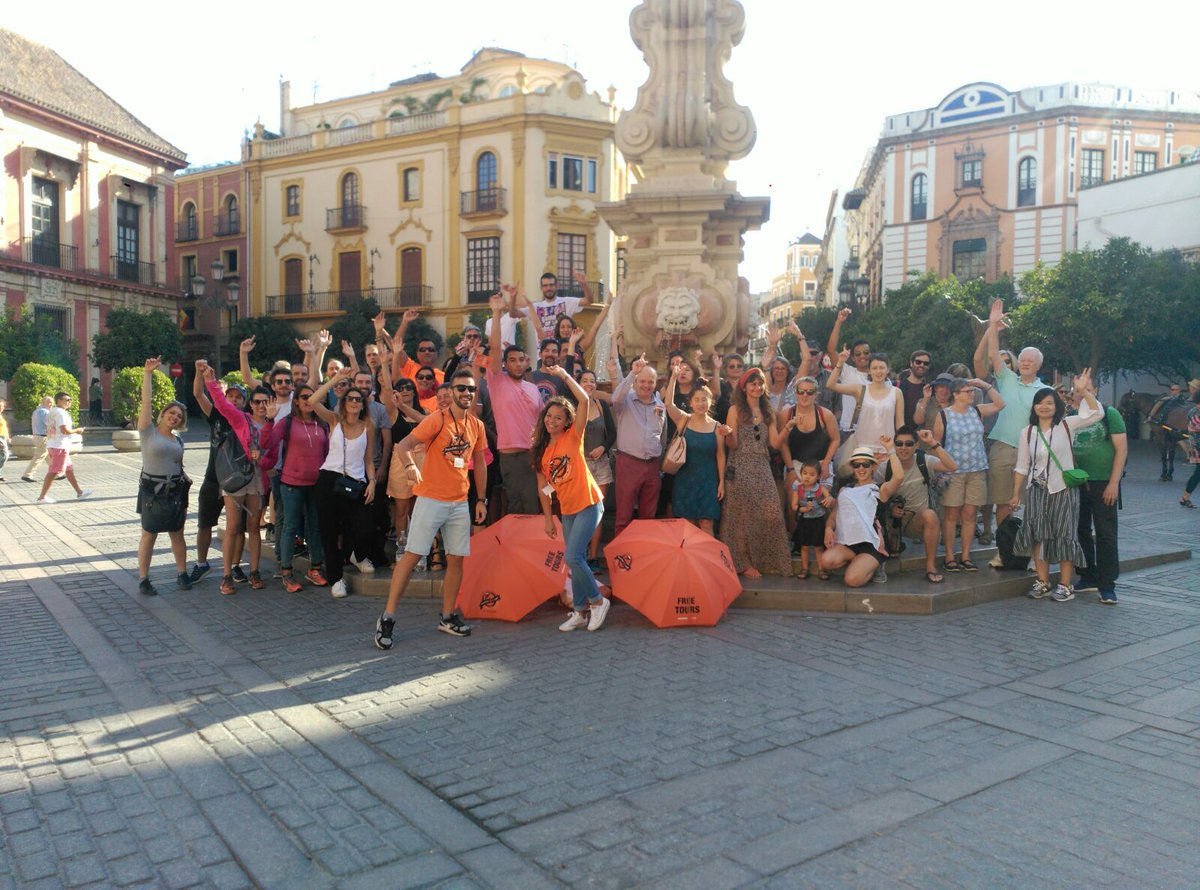 pancho_tours's tweet photo. Start your day extra good with #Panchotours and join our cool #FreeWalkingTour! Find the orange shirt! #spain #portugal #freetour #locals https://t.co/6670xZonLY