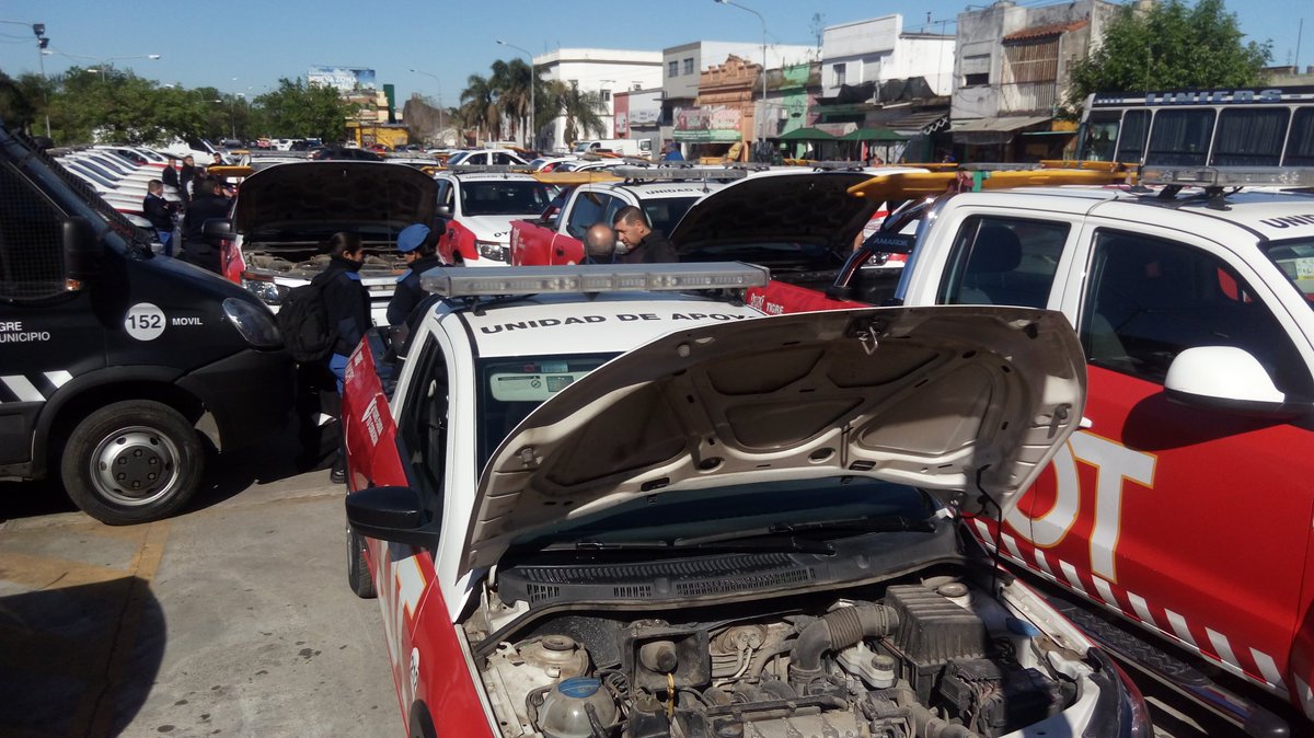 thecharlyy's tweet photo. Salen los moviles a recorrer tigre #MovilesCOT
#LogisticaCOT https://t.co/z03uIRmbHu