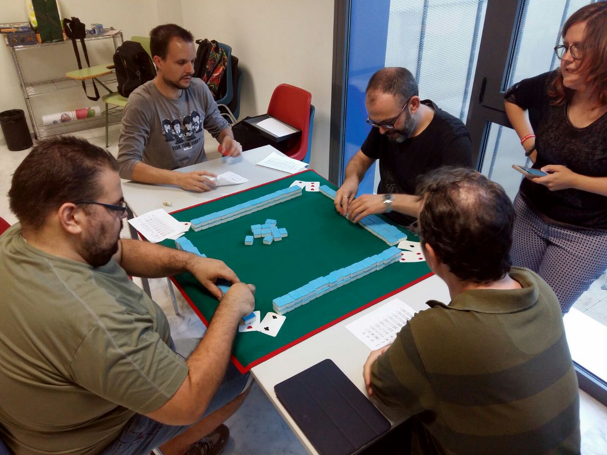 ValenciaLudika's tweet photo. Ayer, en @ValenciaLudika, #Bloodrage y #Mahjong https://t.co/WaC9YpVpPw