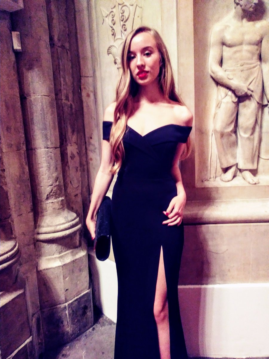 Lovely evening at the <a href="/limelightawards/">Limelight</a>  Didn't win, but very honoured my director/writing debut <a href="/Deadwrongfilm/">Dead Wrong</a> was up for #bestthriller 🎬