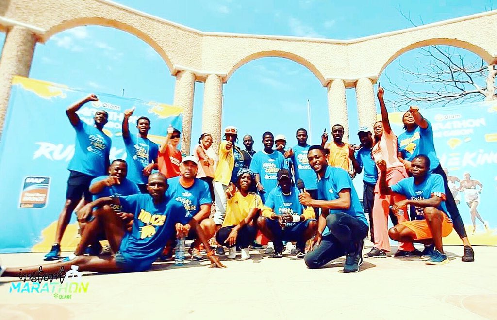 MarathonduGabon's tweet photo. Rendez-vous à 17h00 en face du lycée national Léon MBA pour notre entraînement du samedi. #MDG2017 #running #Gabon https://t.co/cuYrANoYHY