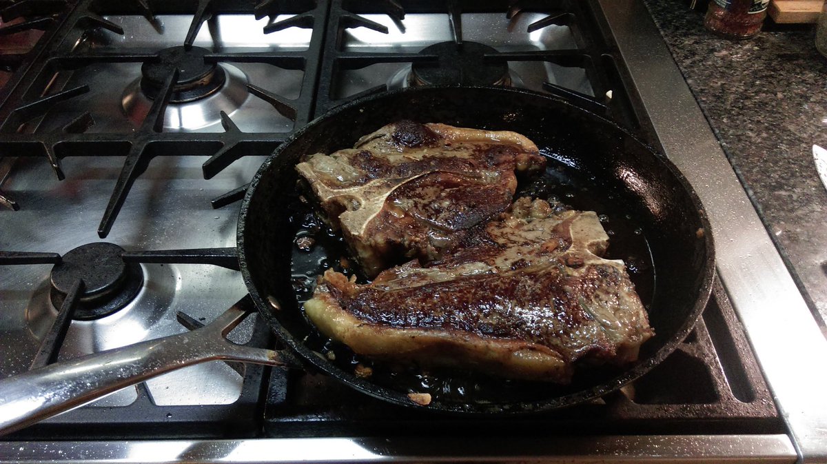 Meat_Savana's tweet photo. T-Bone all the way 😛 https://t.co/YHKVe0eH02
