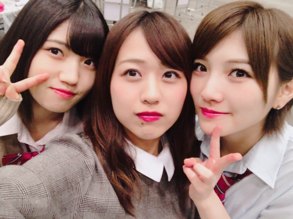 ayana18_48's tweet photo. 握手会ありがとうございました❤️😊
制服のカップルに出会った🙂✋💔

私服の写真はinstagramにあげました！
明日もよろしくお願いします🙇 https://t.co/82Bb5QQNmS