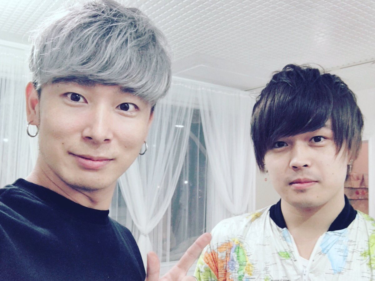 Egon No Twitter Tommyにカットカラーしてもらった W シルバーヘア 福知山マツエク 福知山美容室 福知山 モデル 撮影モデル スタイル撮影 被写体 被写体募集 モデル募集 ポートレート ポートレート部 メンズ メンズファッション T Co Egon No Twitter Tommyにカットカラーしてもらった W シルバーヘア 福知山マツエク 福知山美容室 福知山 モデル 撮影モデル スタイル撮影 被写体 被写体募集 モデル募集 ポートレート ポートレート部 メンズ メンズファッション T Co
