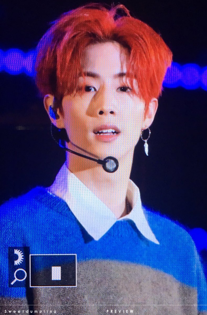 sweetdumpling7's tweet photo. #갓세븐 #GOT7 #마크 #MARK  171014 https://t.co/Yi05rze0Mo