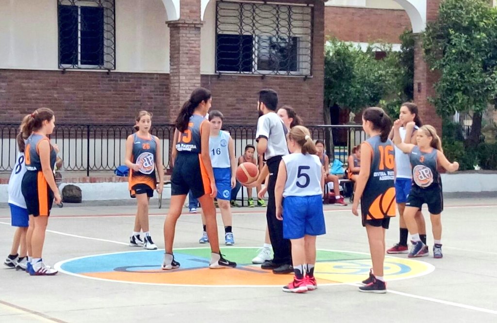 Cbmontilla's tweet photo. RESULTADOS: @CDAddipacor -Montilla (MiniF) Derrota en partido muy igualado. Las niñas compiten muy bien pero nos faltó 1 poco + de acierto https://t.co/MV8yJFaYcT
