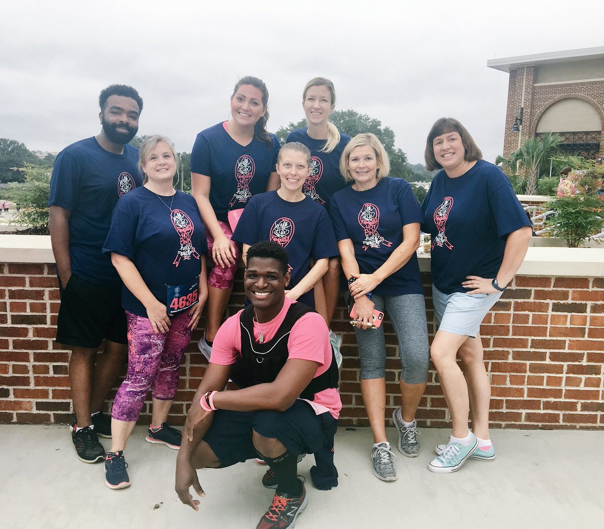 MissASaullo's tweet photo. 2017 Walk for Life! @PontiacElem @RichlandTwo @FamouslyHotPink @famouslyhot #WalkForLifeColumbia #findacure https://t.co/tWcAIudYMs
