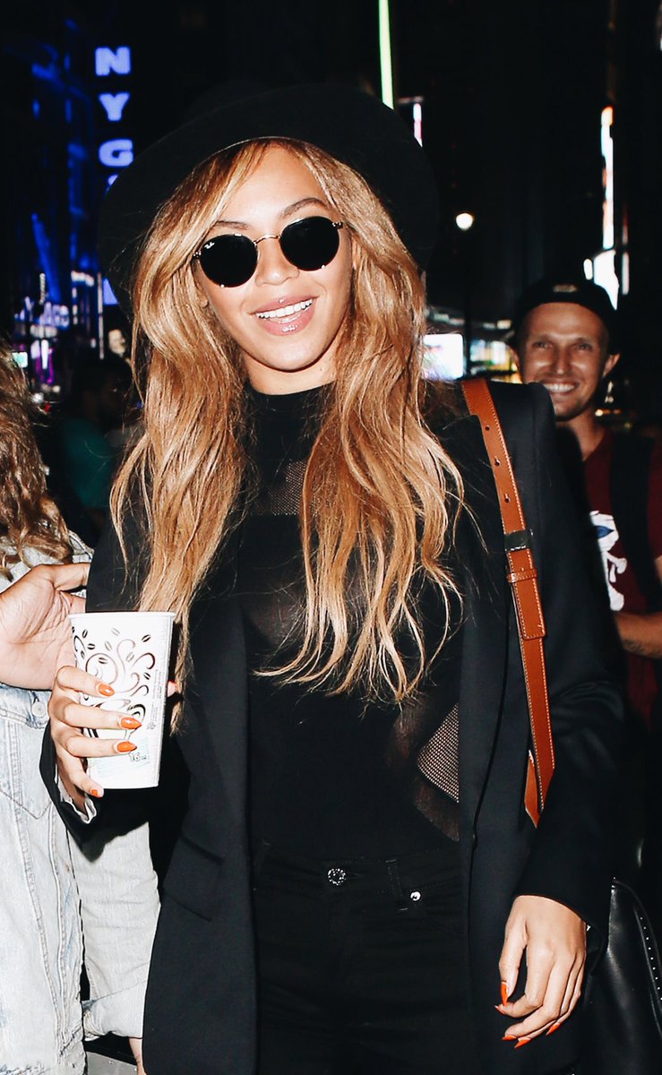 BestBeyoncePics's tweet photo. https://t.co/IpydqIHI1u