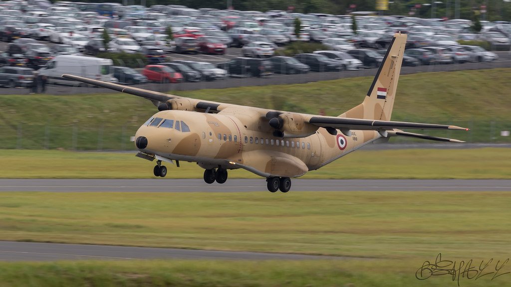 مصر تتسلم آخر 3 طائرات نقل تكتيكي C295s هذا العام وذلك من أصل  إجمالي 24 طائرة  DMGlWLPXcAAaCFY
