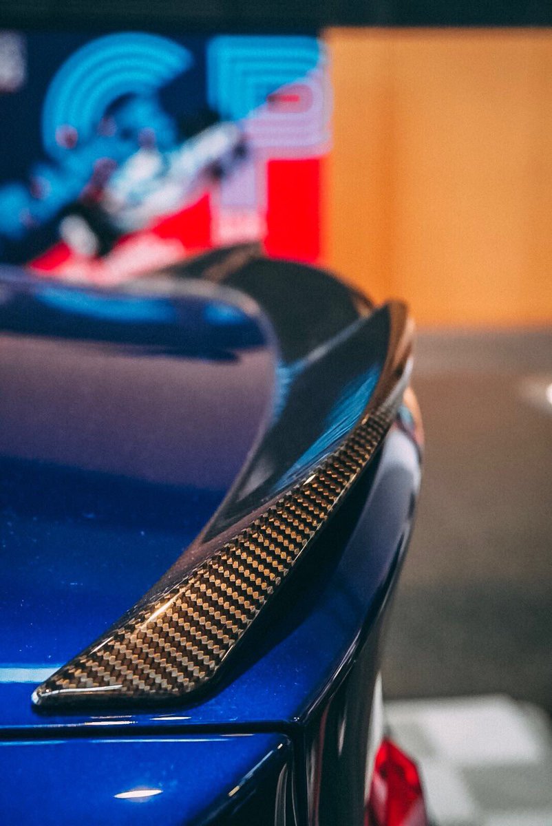 Nouvelle BMW M4 CS. Édition très limitée. #BMWmotorsport