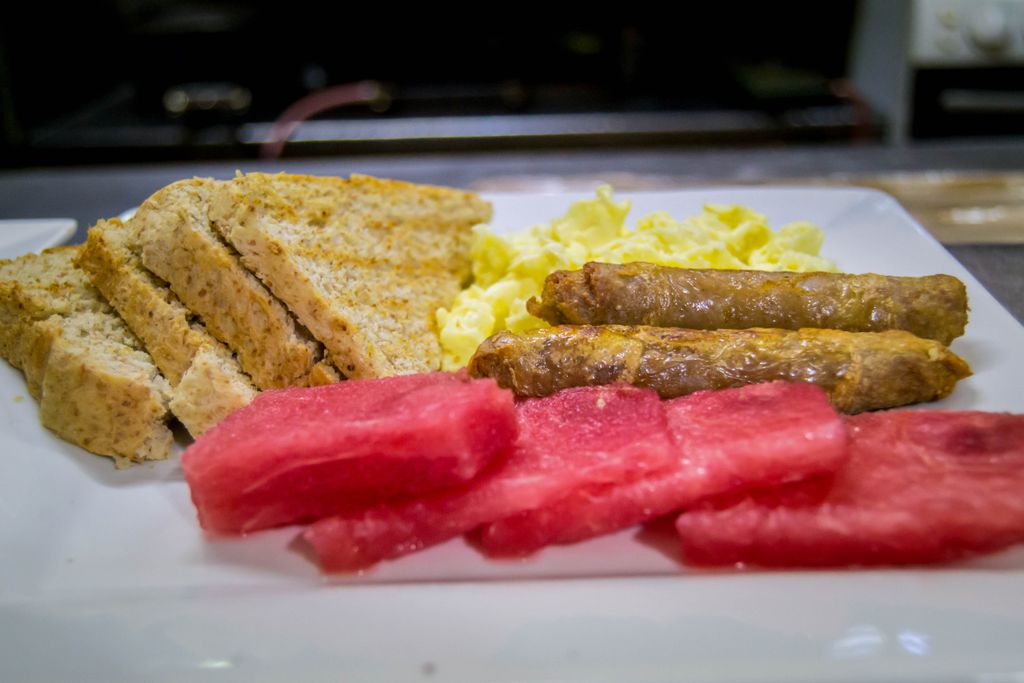 Rumors10's tweet photo. Breakfast is a big deal. I love it. ~Joey L. #RUMORSRESORT https://t.co/JZ9BIx9nsW