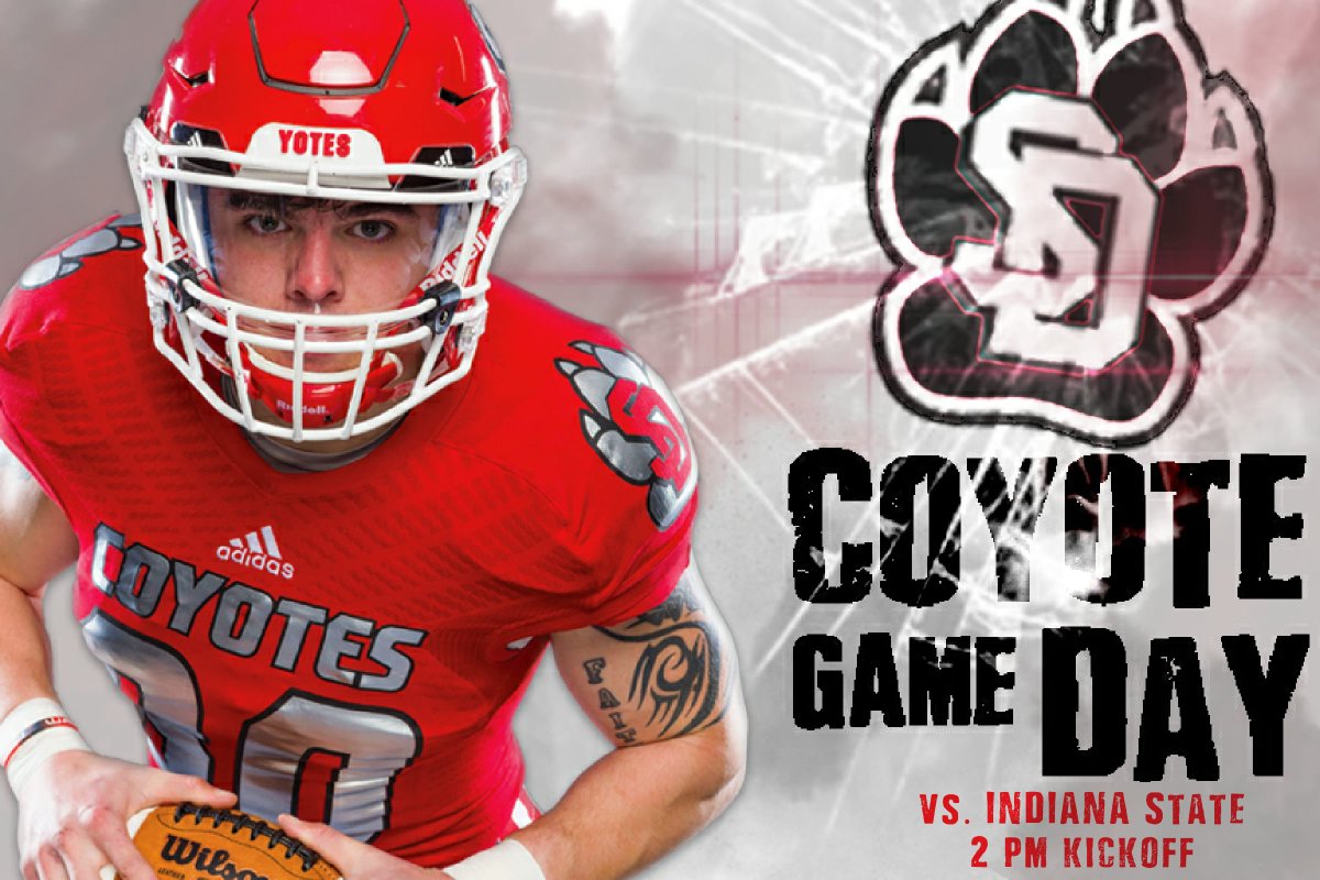 SDCoyotesFB's tweet photo. Gameday.
#BeatINDST #FeaRed https://t.co/aO50F3v9qz