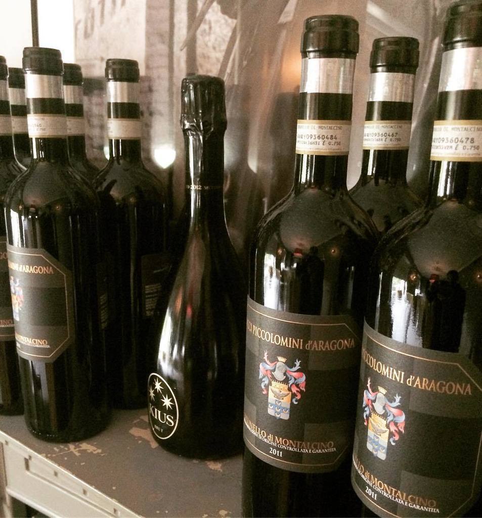 atasteofitalyIE's tweet photo. Lovely wine selection at #Imonelli #restaurant! #portobello #dublin8 #brunellodimontalcino #ciaccipiccolomini #kiu… https://t.co/7mj6Ako5nW https://t.co/MwfB1MN0ND