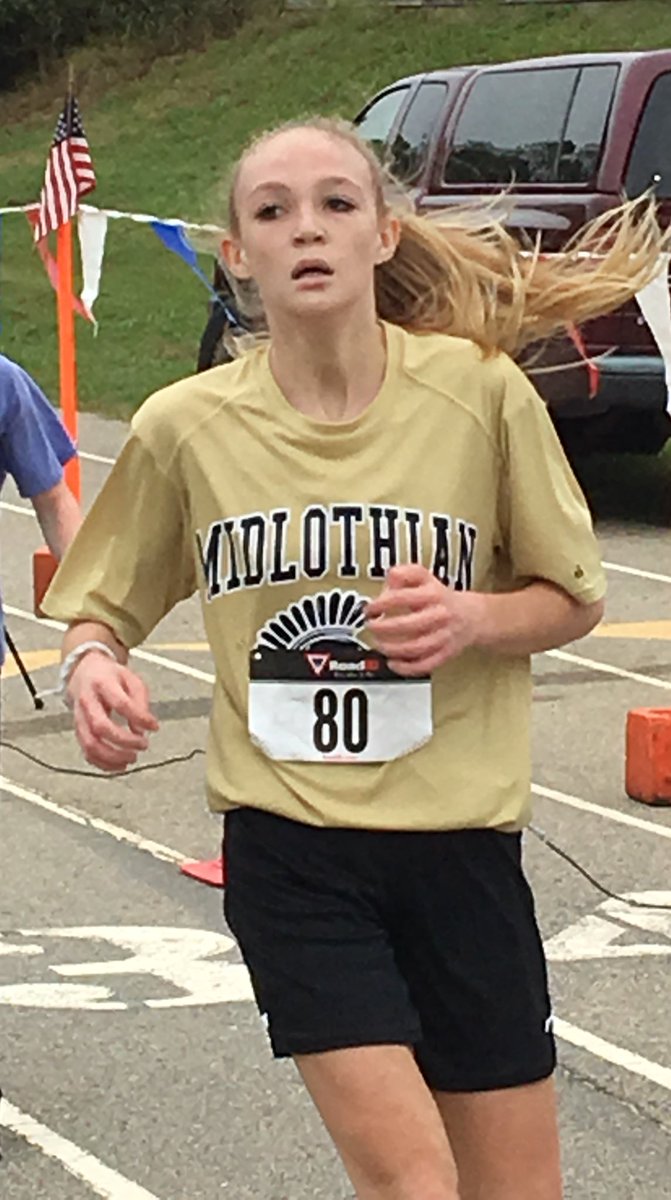 SoccerMomLa's tweet photo. My girl’s first 5K. And according to her, it’s also her last.  #Midlo5K #FirstRace #MidloMiddle #TryToCatchHer @GirlNameJake6 https://t.co/XoDr58PcIz