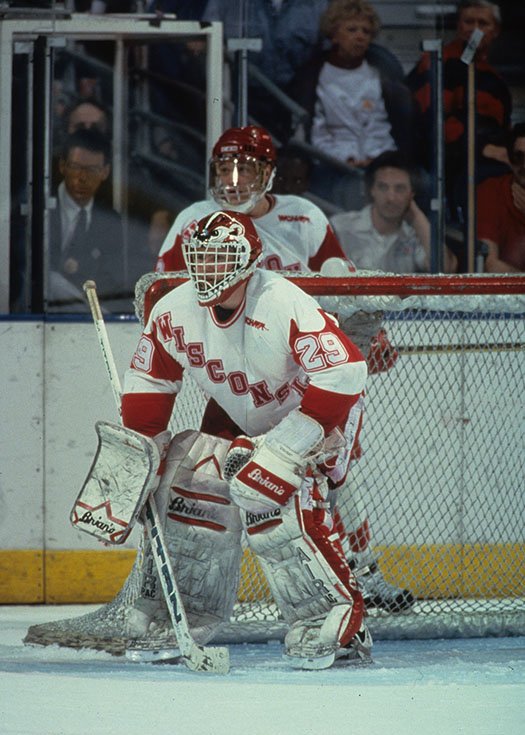 TonyGranato's tweet photo. #BadgerAlumOfTheDay: Jim Carey, ’92-94, 65GP, 39-21-2, 3.05GAA, .901 save%, Weymouth, MA, ’93 WCHA Rookie of the Year, ’96 Vezina Trophy https://t.co/REQQbcoynG