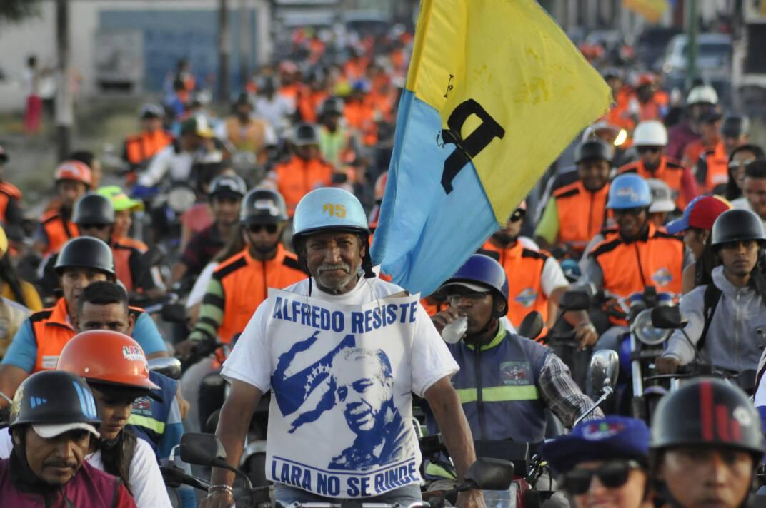 MilagrosMatos18's tweet photo. #YoVotoPorHenri porque es consecuente con las personas, aún en los momentos más complejos. @HenriFalconLara GANA https://t.co/Q1UblQhDng