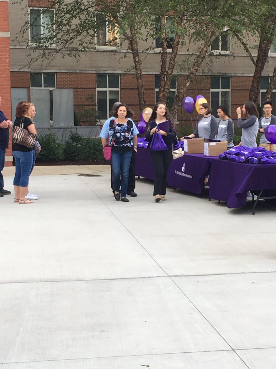 UHSPedu's tweet photo. Morty and his team are ready to welcome you! #VisitSTLCOP #STLCOP #PreviewDay https://t.co/IhRtFH7mx5