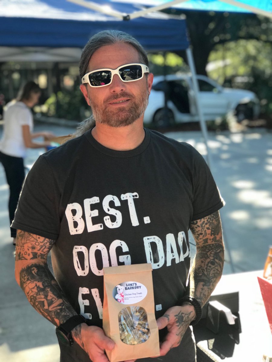LokisBarkery's tweet photo. Back at the Ocean Springs Farmers Market today with all natural treats for your furry friends 🐶😊 https://t.co/e4JLNwpKGN
