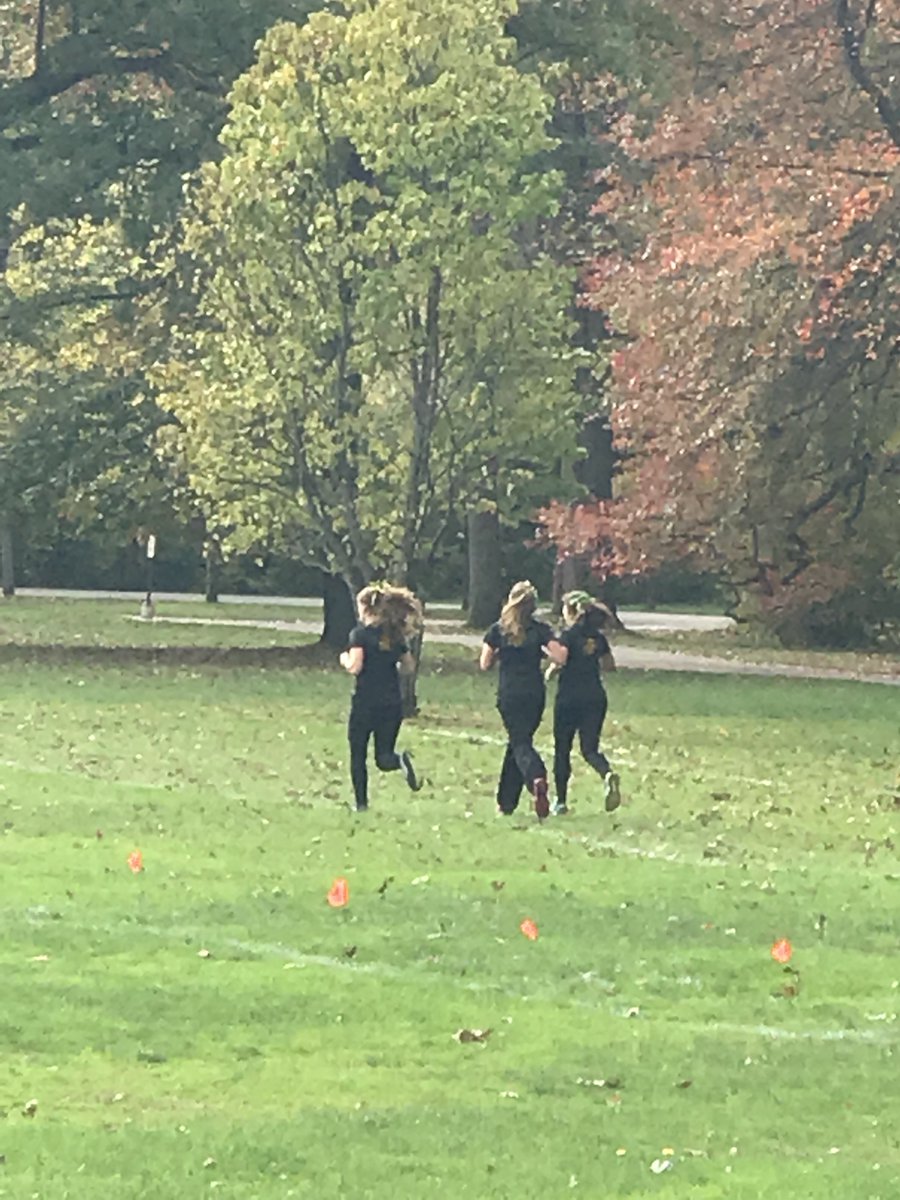 BportAthletics's tweet photo. Beautiful morning for Cross Country! @BrockportXCTF gearing up for the #YellowjacketInvitational, women at 11, men at 12
#ProtectTheNest https://t.co/Iia75P2zVn