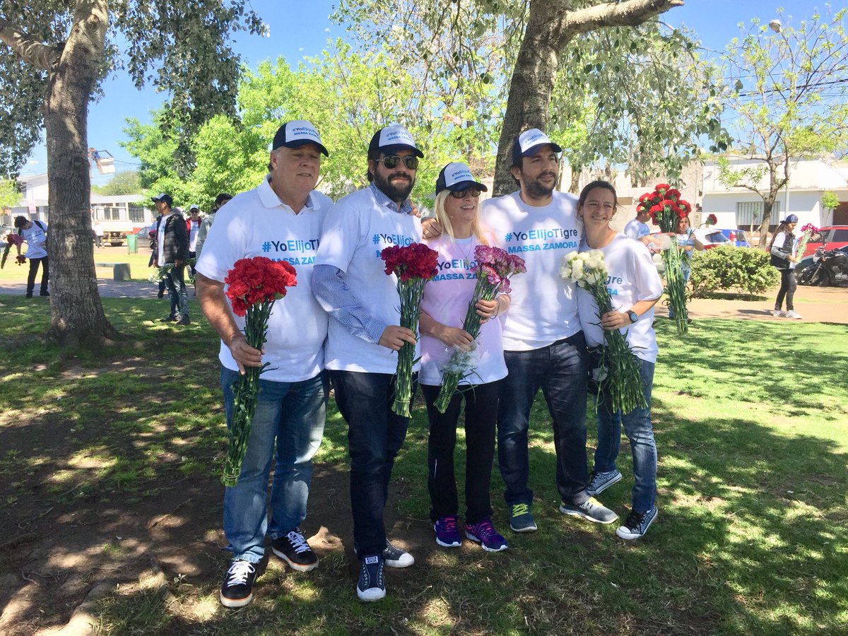 deb_villalba's tweet photo. “El amor de madre es la inspiración que nos acompaña toda la vida” @GiselaLZamora  empezó la misión @Ramirodsm @luiferlau @patriciodangelo https://t.co/ziseOy2rYP