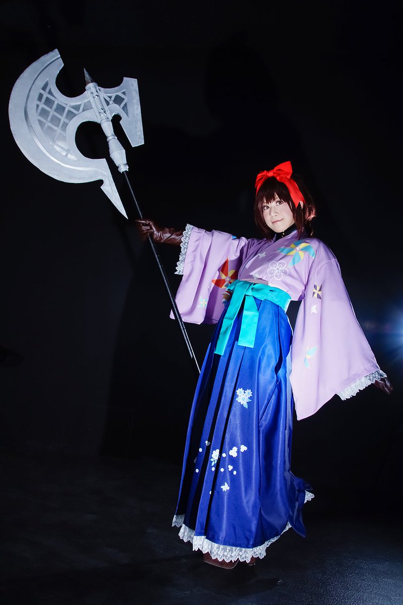 Halt Ar Twitter 8 源まもり 幻影異聞録 Fe 記念すべき初着物袴キャラ と同時に初巨大武器制作 武器をb1のキャンバスバッグに入れて持ち歩きしたらアフター向かうエレベータ内で若者に それ何が入ってるんですか って訊かれて答えられなかった 着物 袴は