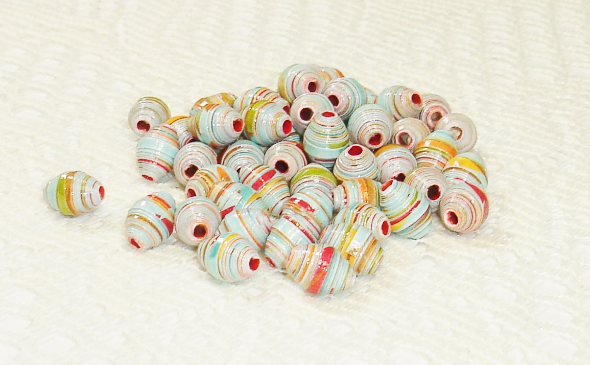 paperbeadboutiq's tweet image. Made from a #Thanksgiving themed #scrapbookcardstock! ThePaperBeadBoutique.etsy.com #paperbeads #beads #jewelrysupplies #craftsupplies