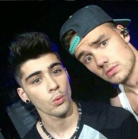 IdolsHelper's tweet image. #RipZigi RT SI ERES TEAM ZIAM✨