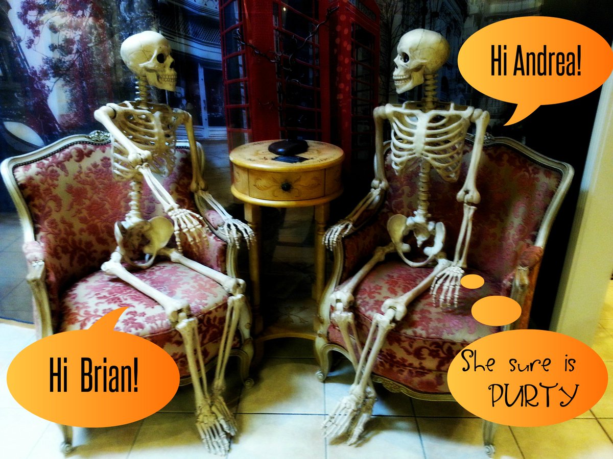 consignitbc's tweet photo. Hiya! Here is the Con$ign-iT! staff....hard at work!
#PortCoquitlam #Consignit #Halloween https://t.co/18rIbbinpv