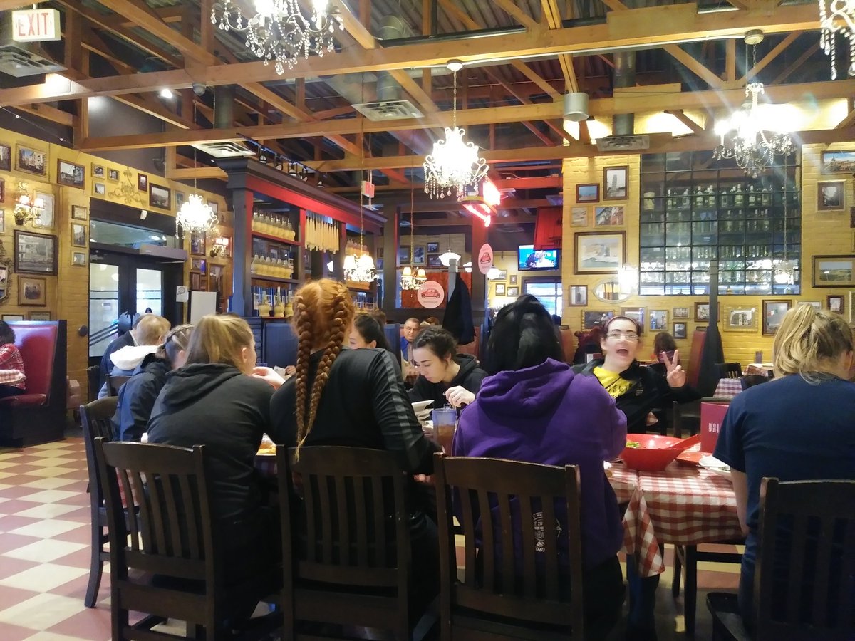 CambrianWVB's tweet photo. Getting some food in before semi finals@the Sheridan Tournament https://t.co/IIL9oSPYFV