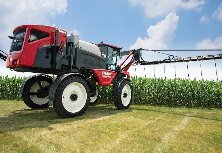 The new Nitro 7310 allows you to adjust the clearance height from 72" to industry-leading 78" right from the cab!