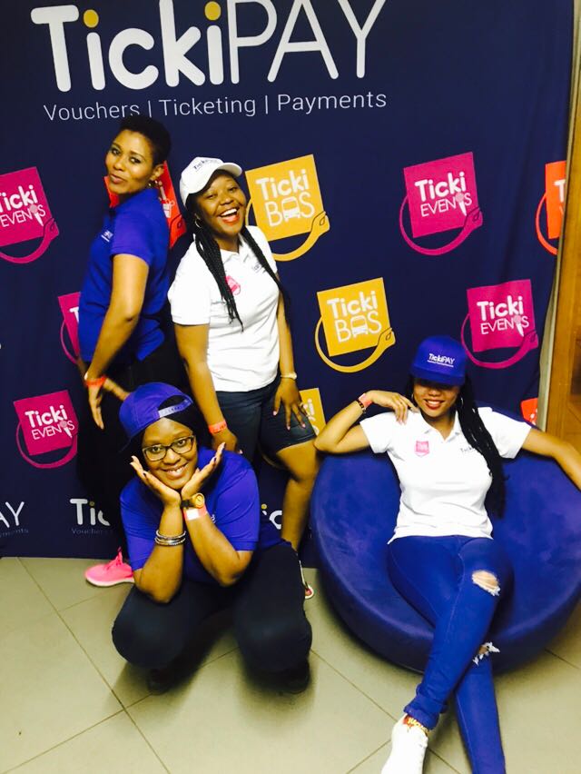 tickipay's tweet photo. @tickipay team is ready and willing to answer ALL your questions. #LavidaSaturdays #Tickipay #TickiEvents #ForTheGrownAndSexyy https://t.co/tUW8iceVh7
