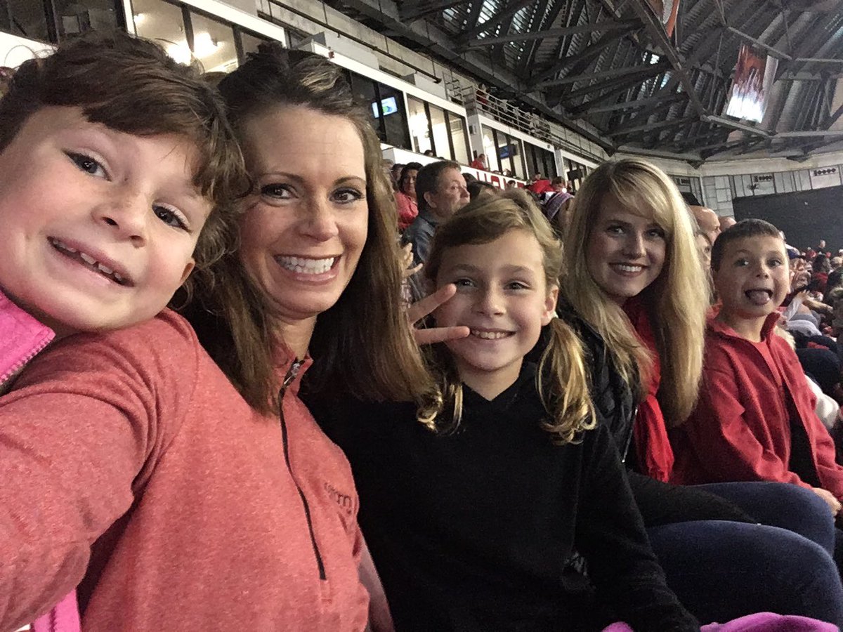 LadyFinn13's tweet image. Cheering on our intern...Go, Brandt 88!! #YoteSelfie