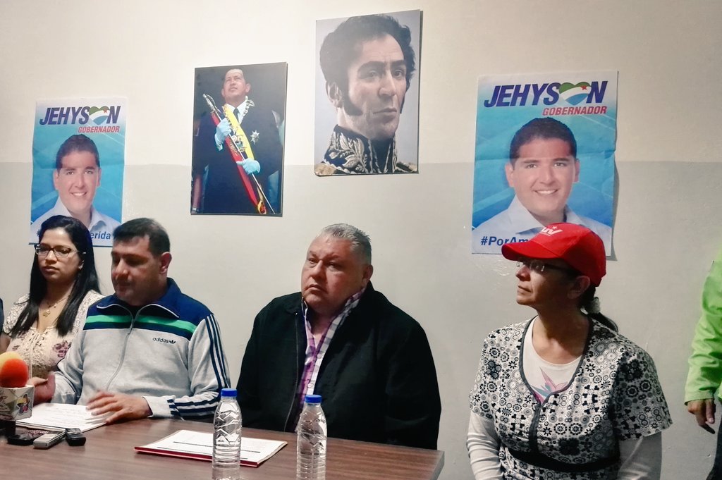 ivanrive3's tweet photo. #Mérida ¡Palabra Cumplida! Gobernador Alexis Ramírez entregó totalmente rehabilitado piso 6 del Hospital Universitario,IAHULA @JEHYSONGUZMAN https://t.co/N6Q0J9LQj0