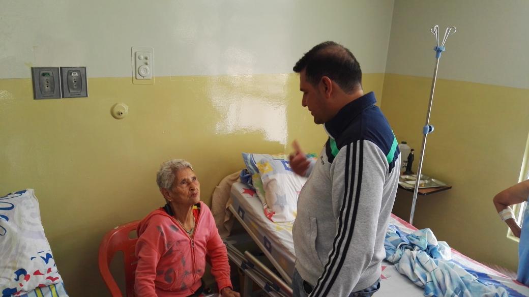 ivanrive3's tweet photo. #Mérida ¡Palabra Cumplida! Gobernador Alexis Ramírez entregó totalmente rehabilitado piso 6 del Hospital Universitario,IAHULA @JEHYSONGUZMAN https://t.co/N6Q0J9LQj0
