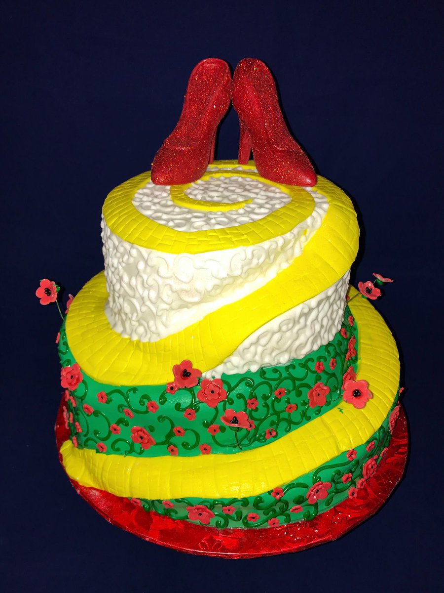 ImagineCakeDC's tweet photo. #WizardOfOzCake #ChocolateShoeCake #YellowBrickRoadCake #PoppyFieldCake #CakeOfTheDay #DMVCake #CakeLife #CakeLove https://t.co/MgqTglHA4K