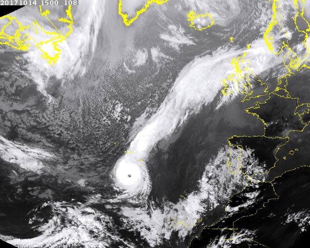 #Ophelia and Electricity Power Outages= For the latest updates check here goo.gl/cUs1qP .#staysafestayclear of any fallen wires.