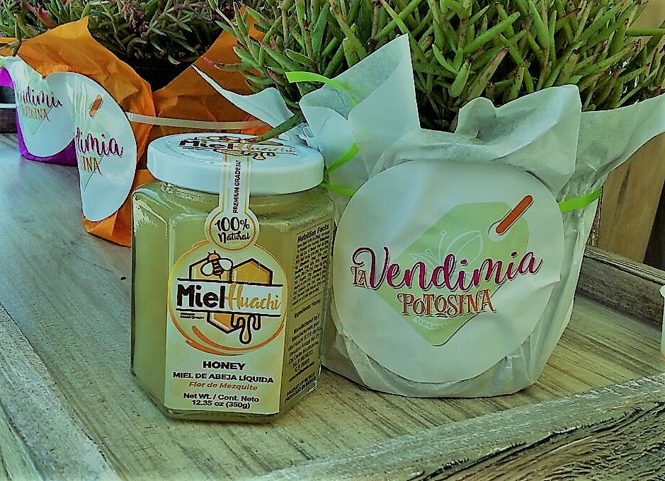 MielHuachiSLP's tweet image. No dejes pasar la oportunidad de deleitar nuestras mieles en La Vendimia Potosina