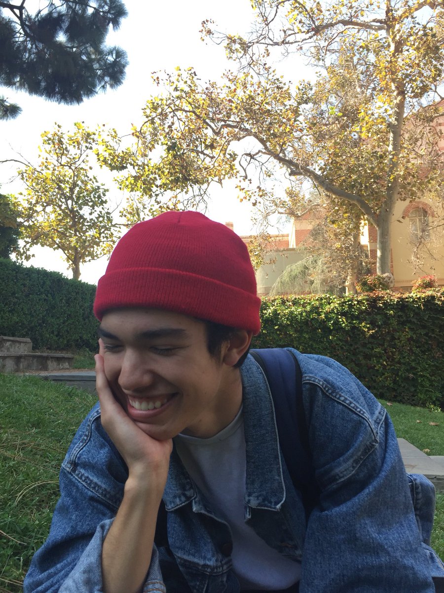 conangray's tweet photo. smug mug https://t.co/BCMsW6NJHE