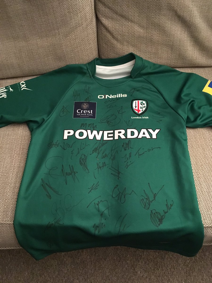 18Savage's tweet photo. A brilliant afternoon at @GlosOldBoys to remember a club legend #Terrygalvin finished with winning a @LiRFC shirt #winning #gobfamily https://t.co/dVf8w9F3gH