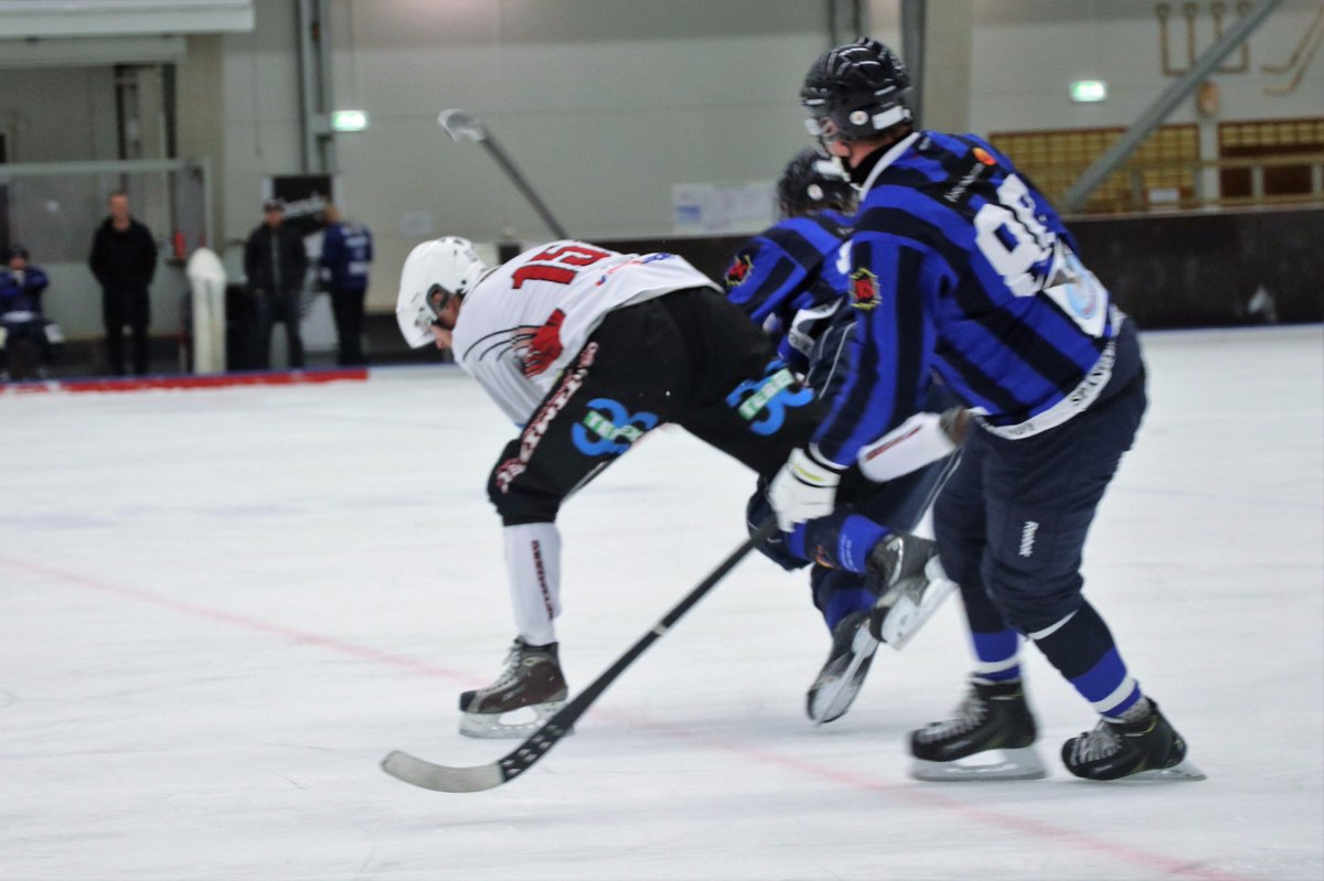 <a href="/SIFNorrtelje/">SIF Norrtelje</a> - <a href="/DIFbandy/">Djurgårdens IF Bandy</a> 5-8 (1-4) Målskyttar: Nyblad-Ungh 2, Olofsson 2 och <a href="/Danielfalk95/">Daniel Falk</a>