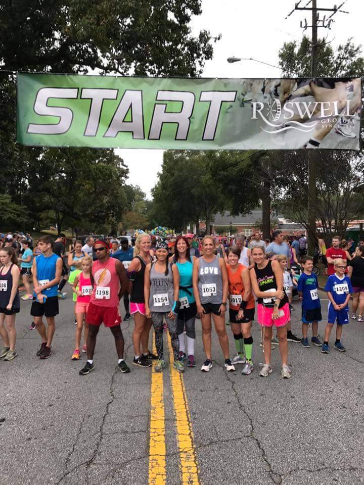 tranbuismith's tweet photo. #HistoricalRoswell5K #FallforRunning #BootCampBabes #One5KaMonthChallenge https://t.co/b03HfhLspE