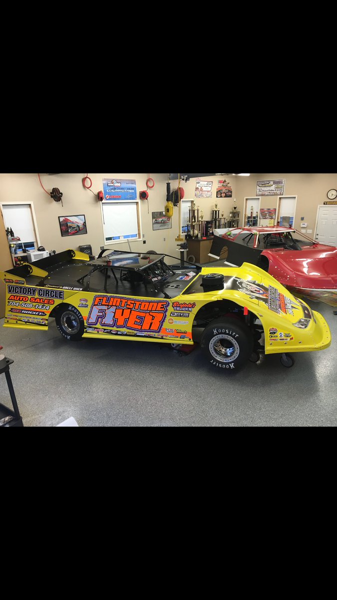 BryanLiverman25's tweet photo. Thanks to GR for letting me do this bad ass project. Jimmy nailed it again with the wrap. #DTWC #100k #yaba_daba_dooo @Rocket_Chassis https://t.co/ECsNnKhKHa