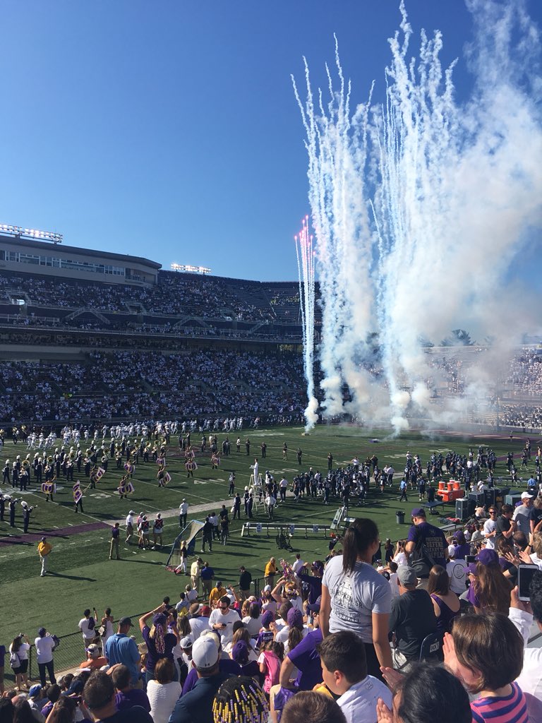 CalRipkenSrFdn's tweet photo. Thanks @JMU for making our youth part of an amazing @CollegeGameDay during our College Day Experience! #GameDayJMU #GoDukes #DefendTheCrown https://t.co/qnxegyBVGi