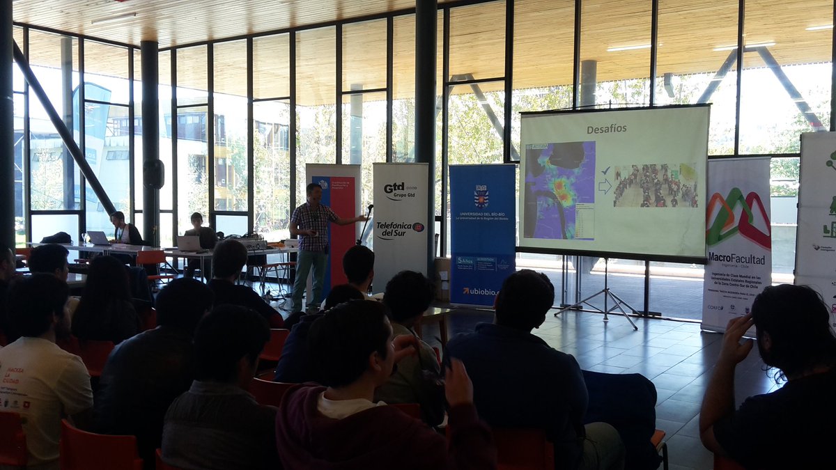 nico_grandon's tweet photo. Gran presentacion motivadora de #AlejandroTudela en #TransportHackathon @Y4PTcl de Movilidad en #Concepcion @ubbchile @ciudadinteli_cl https://t.co/X5kXR4s17V