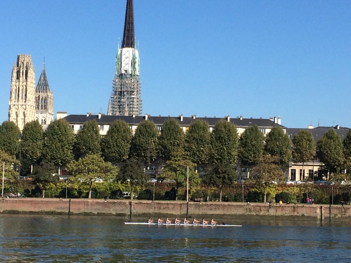 KSCBC's tweet photo. Return leg at LeDefiseine #buildingexperience https://t.co/GvrOfjcdA4