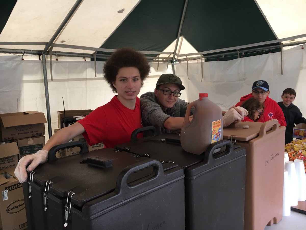 BrewsterBSA's tweet photo. Brewster Troop 1 working the Thunderbird Games #wpcbsa #bsa #troop1 https://t.co/9R6QW8UJSq