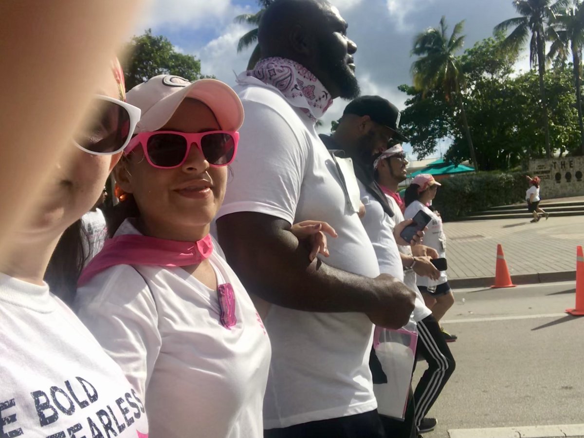 Homedepot_0210's tweet photo. Support the fighters, admire the survivors, and honor the taken 🎀 #BreastCancerAwarenessMonth #TheHomeDepot #store0210 https://t.co/v5iakzPkC8