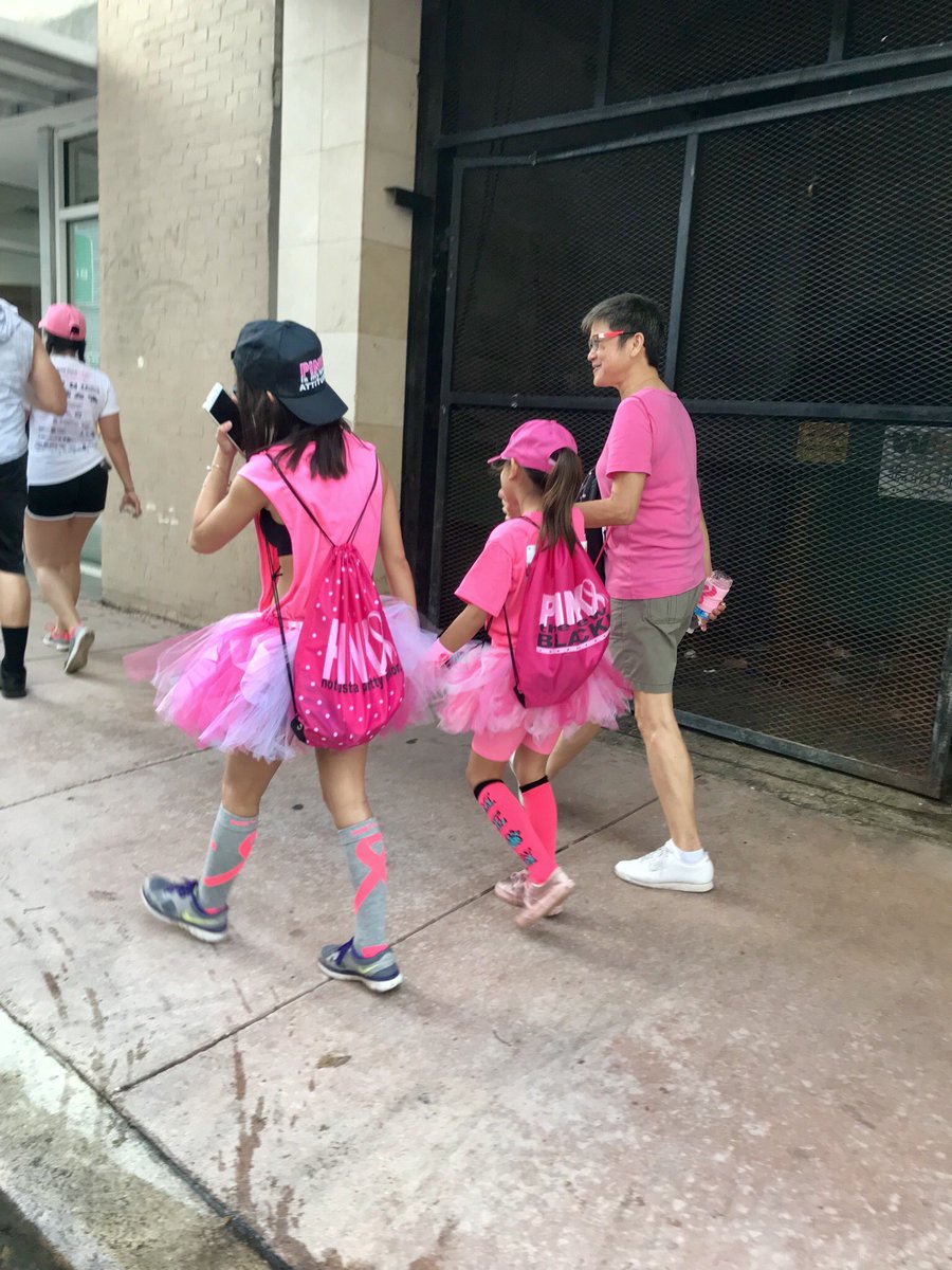 Homedepot_0210's tweet photo. Support the fighters, admire the survivors, and honor the taken 🎀 #BreastCancerAwarenessMonth #TheHomeDepot #store0210 https://t.co/v5iakzPkC8
