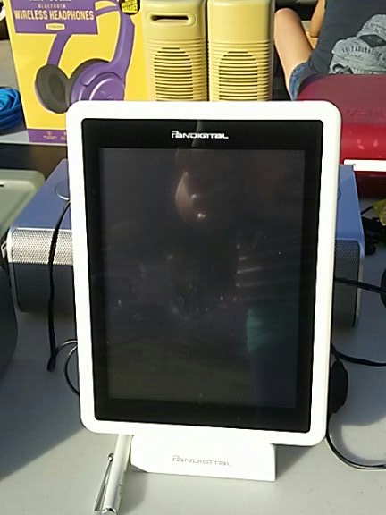 Sha09546608's tweet image. #yardsale #covina #pandigital #tablet